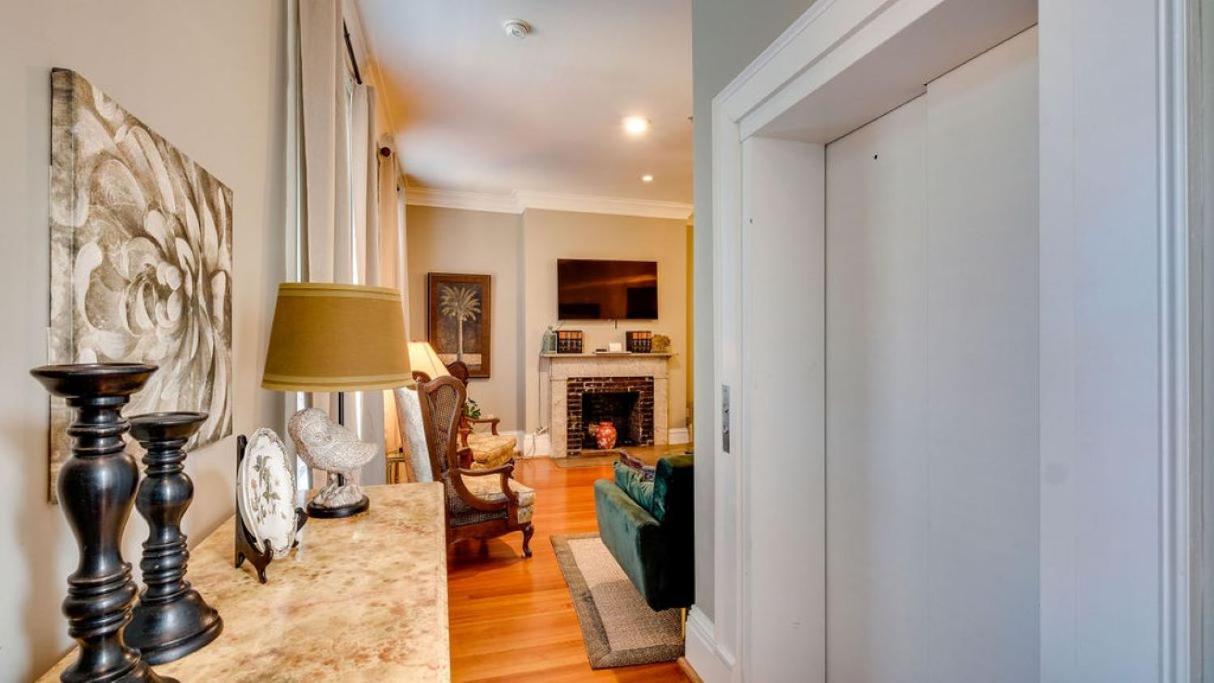 201 York #3 - Homey Downtown 2 Bedroom Steps From The River Savannah Exteriér fotografie