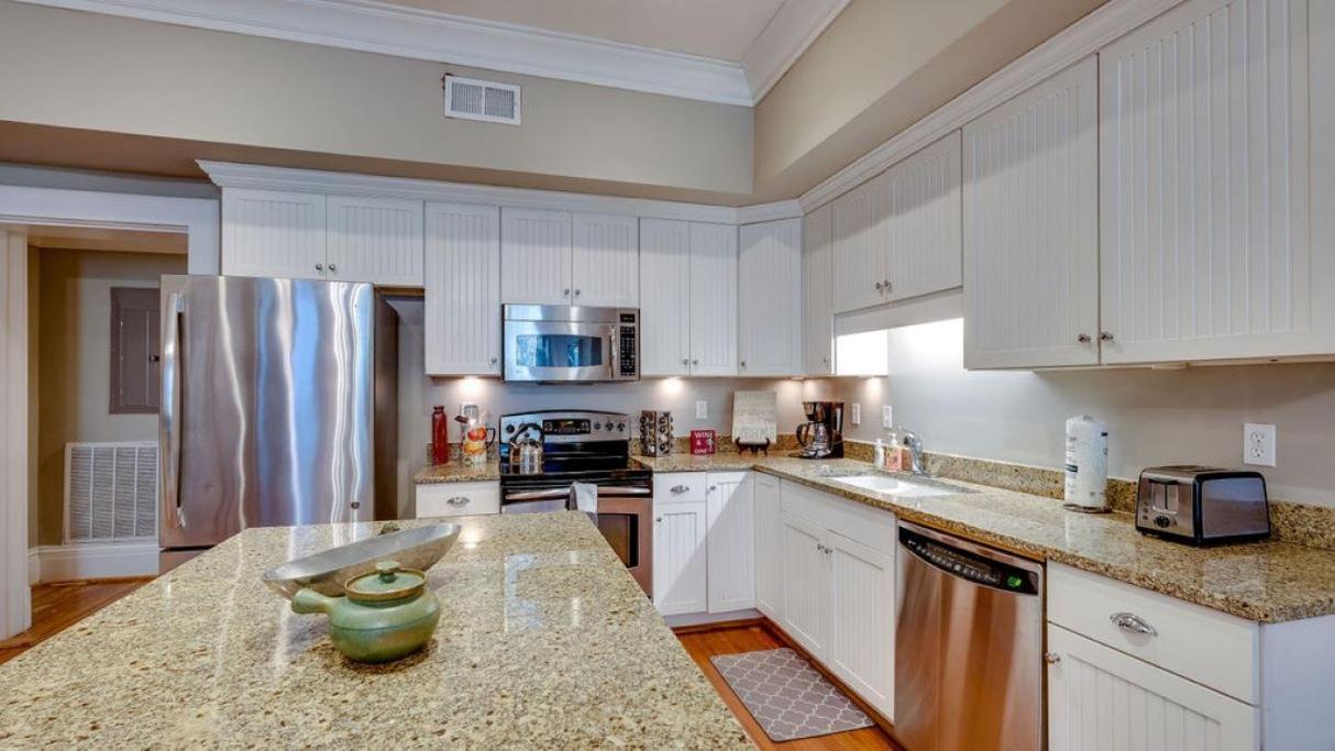201 York #3 - Homey Downtown 2 Bedroom Steps From The River Savannah Exteriér fotografie