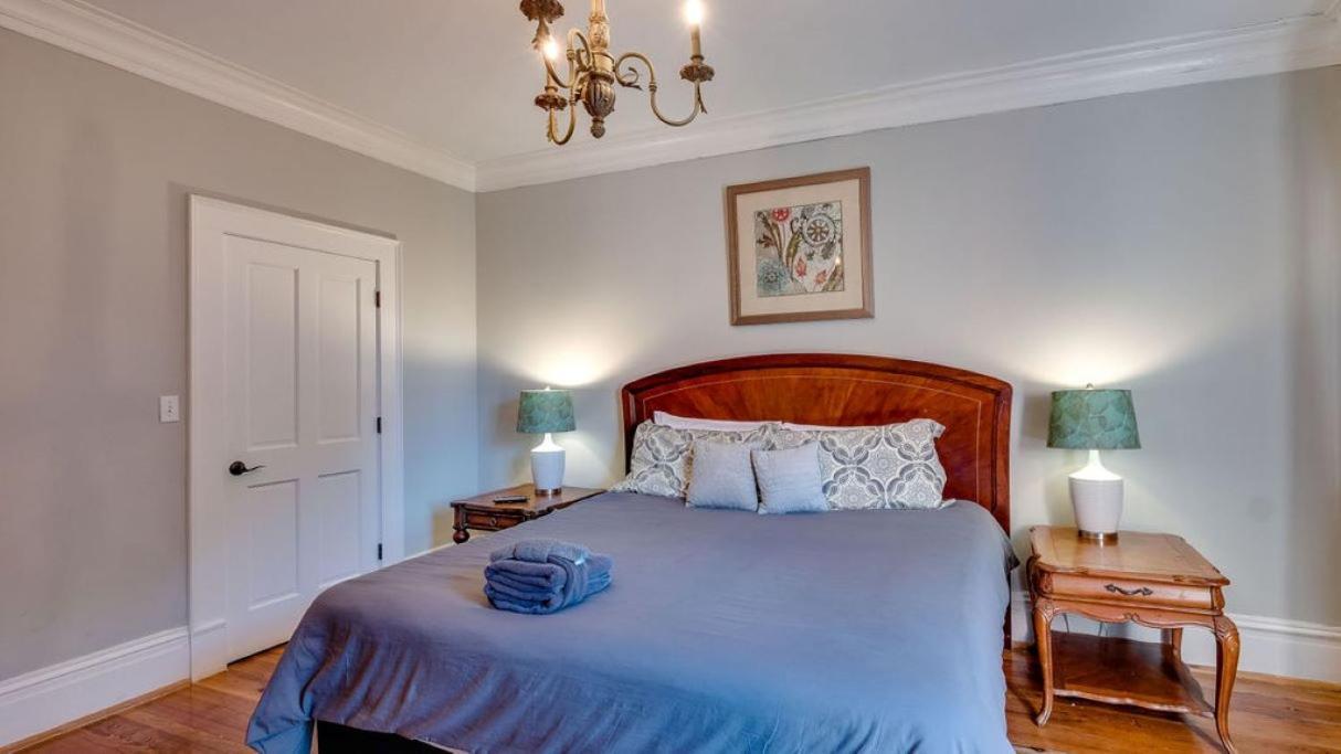 201 York #3 - Homey Downtown 2 Bedroom Steps From The River Savannah Exteriér fotografie