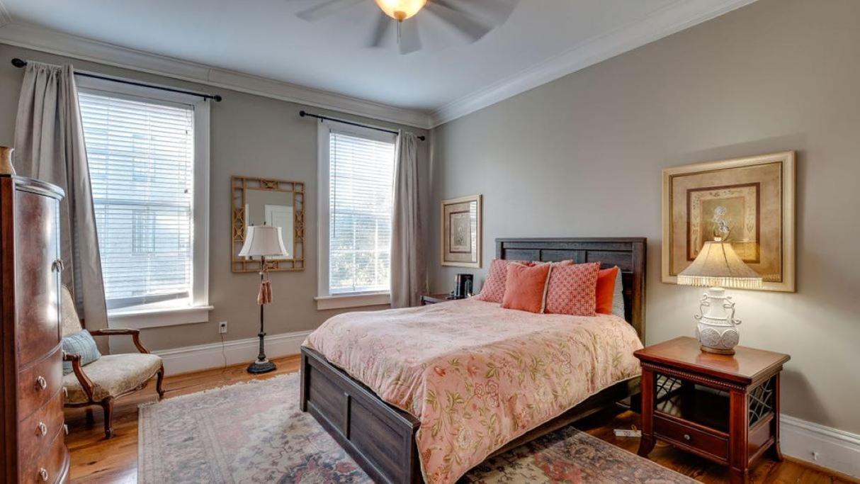 201 York #3 - Homey Downtown 2 Bedroom Steps From The River Savannah Exteriér fotografie